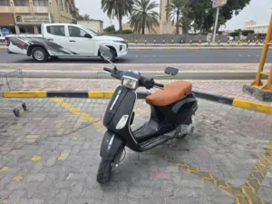 Vespa فيزبا مستعملة، بدون تسجيل بدون تأمين بدون توصيل، بدون لوحة مركبة،