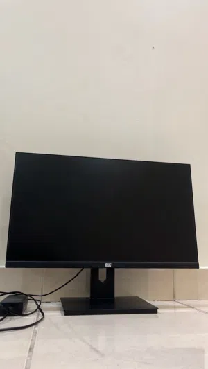 عندي شاشاه مستعمله 25 بوصه 165hz استجابه 0.5  يا2k او 4k وحده منهم سعرك