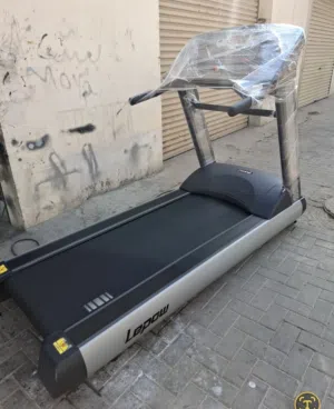 جهاز رياضيه مال نادي يتحمل وزن 200كيلو في نضام جبلي هيدروليك