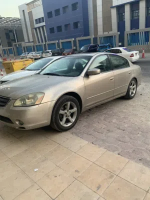 اعلان نيسان التيما