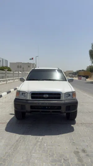 للبيع نيسان باثفندر 2001  مكينة3.3