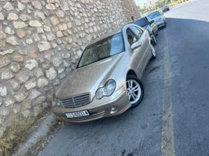 مرسيدس c200