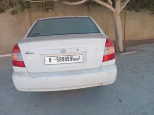 فيرنا 2002 بحالة جيدة للبيع