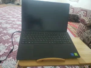 للبيع لابتوب قوي بمواصفات عالية مناسب للدراسة، العمل، البرمجة، التصميم، المونتاج، والألعاب الثقيل