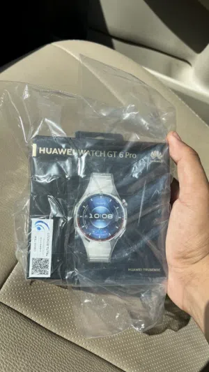 Huawei watch gt 6 pro ساعه هواوي جي تي 6 برو غير مستخدمه تيتانيوم