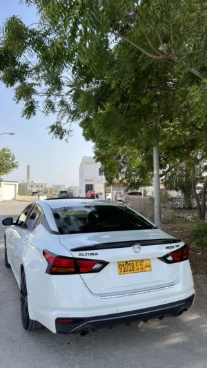 Used Nissan Altima in Muscat