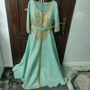 قفطان ثقيل جدا