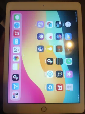 this tablet has a very good iPhone iPad generation 6 in games and uses it as a handbook