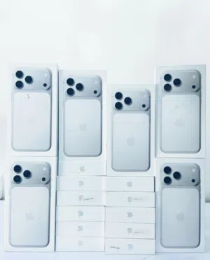 ايفون 17 برو ماكس السيلفر ، متوفر بذاكرة 256GB النسخة اليابانية ضمان ابل ستور سنة