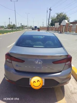 هيونداي النترا موديل 2019 وارد امريكي مبدل بنيد وجاملغ ماشيه 112000ميل  السياره على وضع الشركه