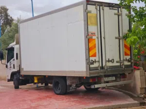 اسوزو-6200-متور-3000-ثلاجة-رفوف-داخلية