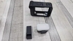اكسسوارات غو برو من 9-13 متنوعة للبيع GoPro accessories for sale