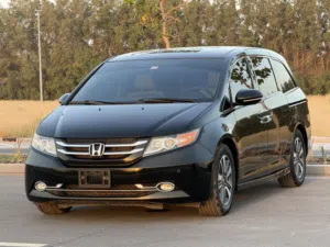 Honda Odyssey 2016 model GCC specification full option first owner in showroom condition