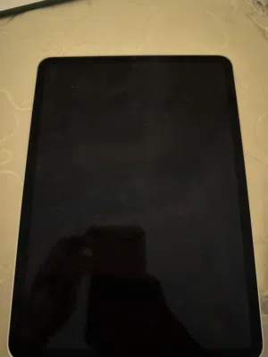 Apple iPad Pro 11 128 GB in Amman