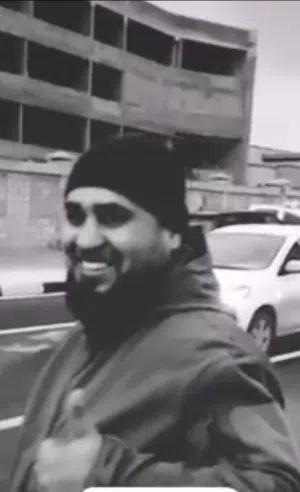 محمود محمود 