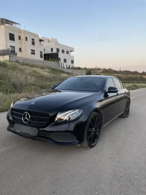 Mercedes-Benz E350e 2017 Plug-In Hybrid – Black Edition
