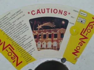 حبل إضاءة نيون احترافي عالي الجودة من نوع Neo Neon، بطول 90 متر (300 قدم)، لون ذهبي مميز يعطي شكل دي