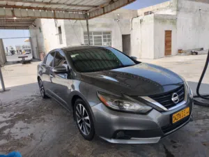 Used Nissan Altima in Al Dakhiliya