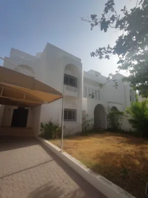 Villa for rent in Qurum