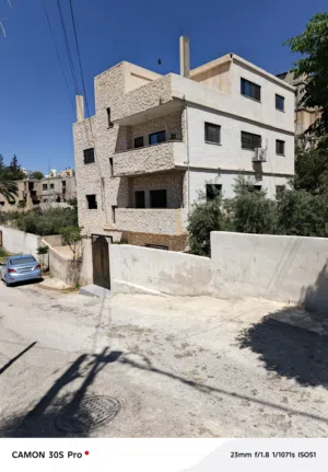 Building for Sale in Zarqa Al Zawahra