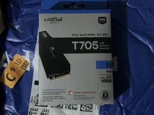 Crucial T705 PCIe Gen5 NVMe 2TB SSD with Heatsink