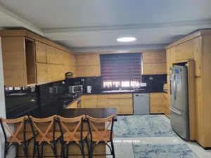 شقة جديدة مميزة موقع مميز 205 متر مربع في يتونيا