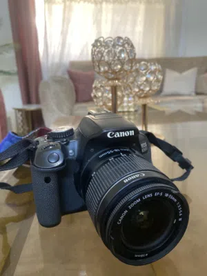 كاميرا كانون d650