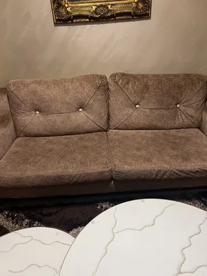 طقم كنب بني سبع مقاعد