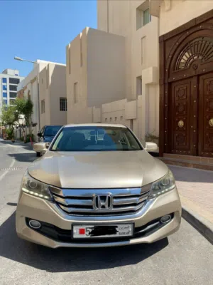Honda Accord 2015 GCC specification in excellent condition. Well maintained