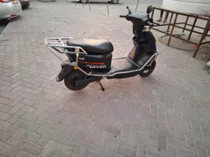 سكوتر كهربائي مستخدم فترة بسيطة جدا