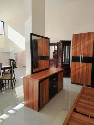 غرفة نوم ماستر بحال الوكالة