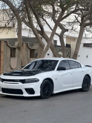 دودج تشارجر 2018