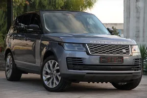 وارد الشركة رنج روفر Vogue Supercharged  2019 سعة المحرك : 5.0 supercharged