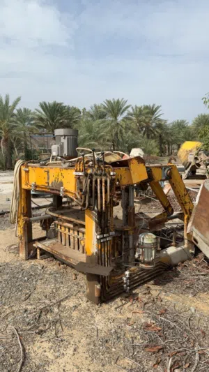 للبيع معدات معصنع طابوق ومعدات انترلوك
