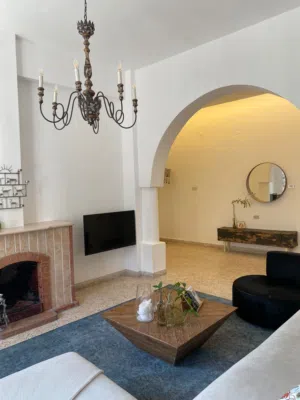 180 m2 2 Bedrooms Apartments for Rent in Amman Jabal Al-Lweibdeh