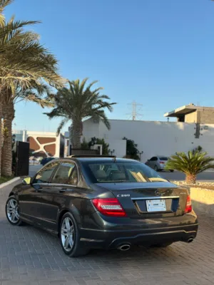 مرسيدس c300 2014