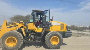 Komatsu 320/5