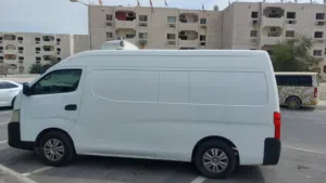 Nissan UrVan Bus Chiller Cargo Van Imacalite Condation Single Ownar