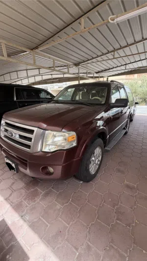 فورد إكسبيديشن 2010 XLT خليجي، اس يو في مطابقة للمواصفات الأمريكية، حالتها جيدة