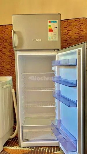 ثلاجه للبيع