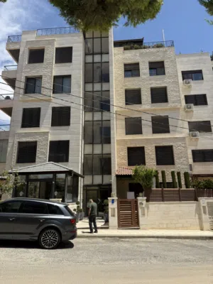 شقة فاخرة مفروشة بضاحية النخيل