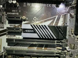 AORUS Gen4 7000s SSD 2TB