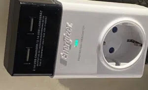 Energizer 2.1A Dual USB Wall Charger with Surge Protection - شاحن انيرجايزر ثنائي 20 واط / 10 واط