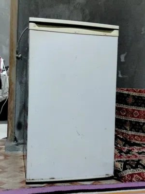 ثلاجة نضيفة