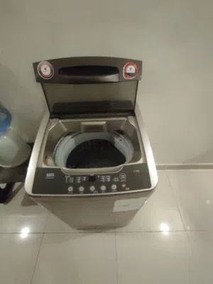 غسالة ملابس 6 كيلو ماركة Haas