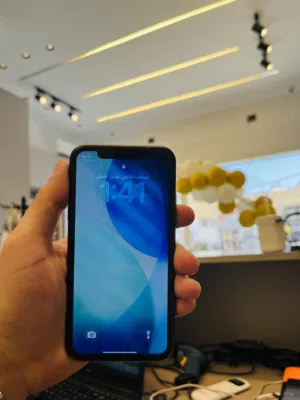 Apple iPhone 11 64 GB in Tripoli