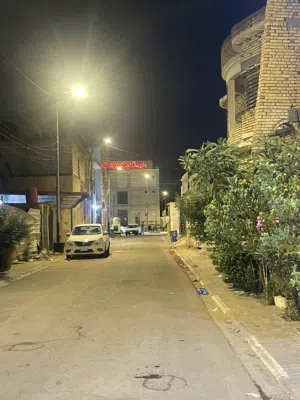 بيت للبيع في دور الضباط / الشارع التجاري