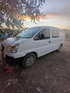 باص اتش ون هونداي ستاركس H12005