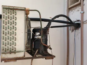 تركيب وصيانة ثلاجات العرض والتكييف المركزي 380v/220v