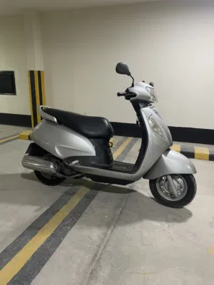 للبيع سكوتر suzuki
